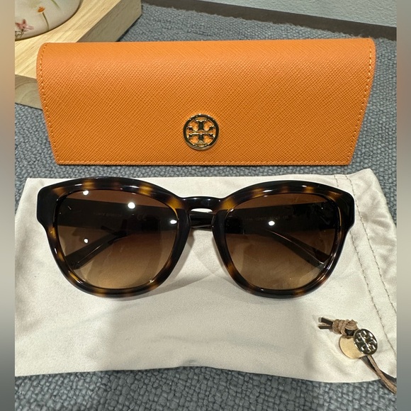 Tory Burch Accessories - Tory Burch Tortoise Sunglasses with case and drawstring pouch